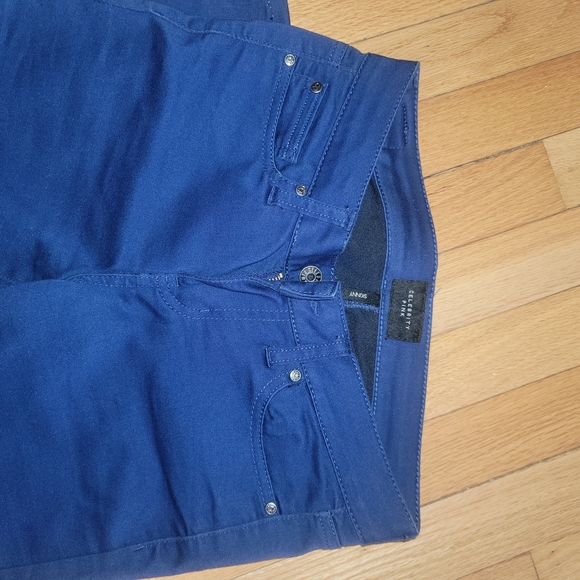 π SIZE 0 JEANS BUNDLE β LOT OF 3 π
Express β’ Celebrity Pink β’ Jolt - Picture 3 of 9